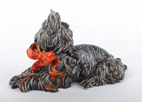 Pes s oranžovou mašlí - Goldscheider