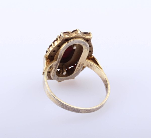 Stříbrný prsten s karneolem a granáty