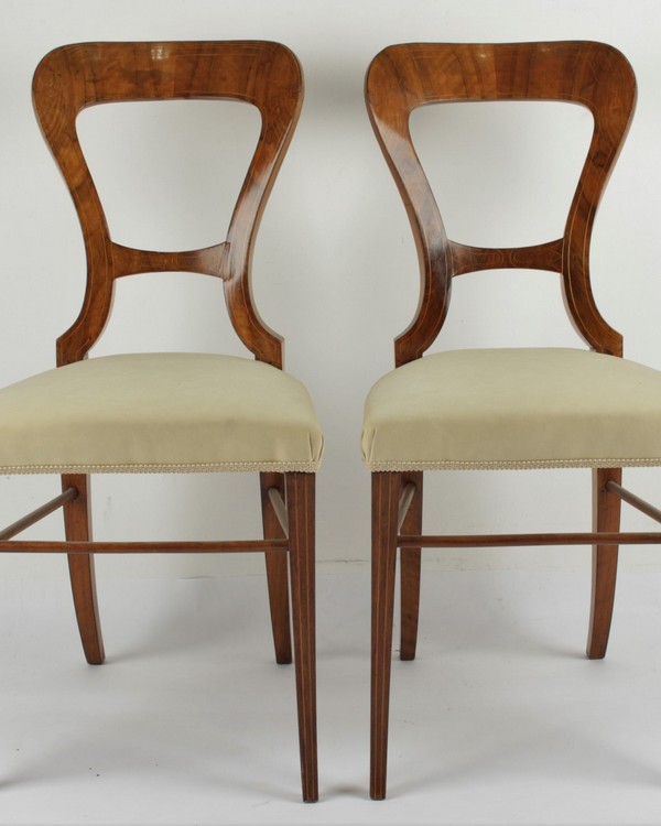 Pár biedermeierových židlí