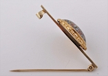 Zlatá brož s miniaturou Tiffany