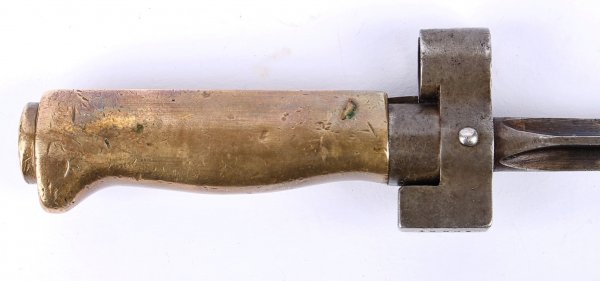 Francouzský bodák vzor 1886/16 na pušku Lebel.
