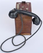 Polní telefon