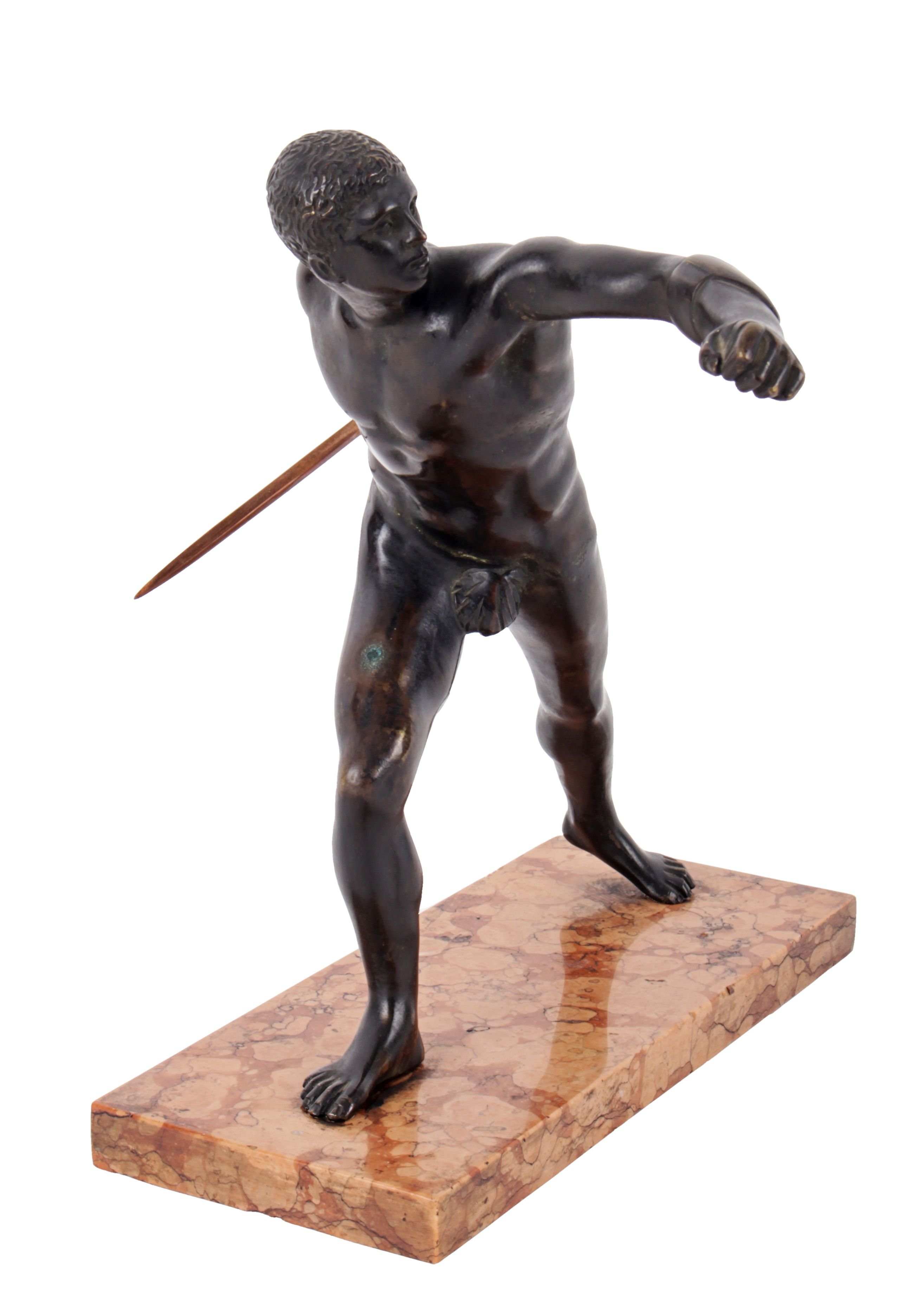 Bronzová plastika - Muž s mečem