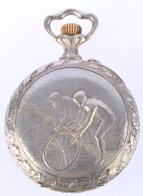 Kapesní hodinky plasticky zdobené - cyklisti, obecný kov, Ernest Magnin Besançon