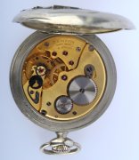 Kapesní pánské hodinky Zenith plasticky zdobené - parní lokomotiva, obecný kov