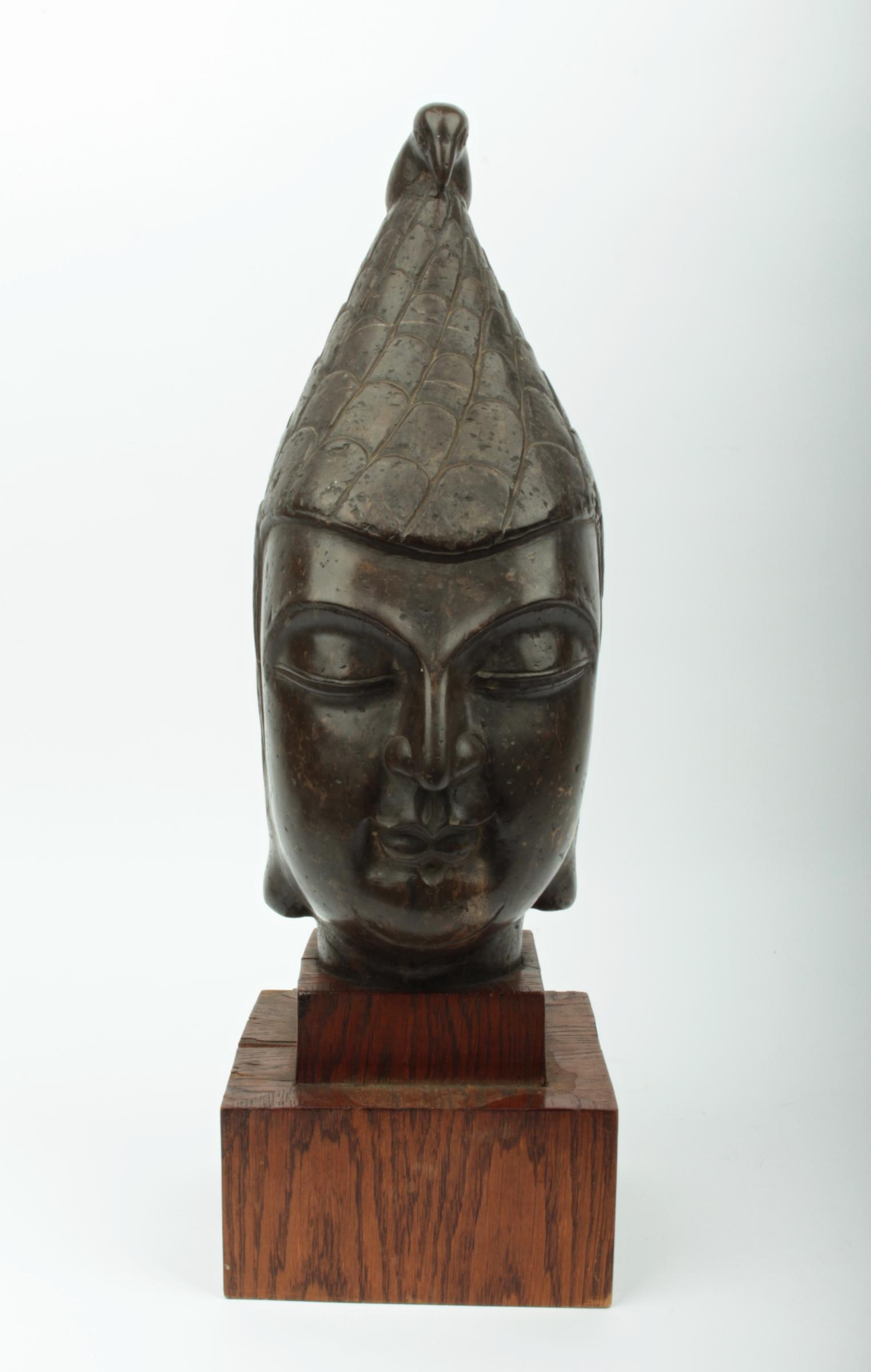 An Important and extremely rare chinese limestone head