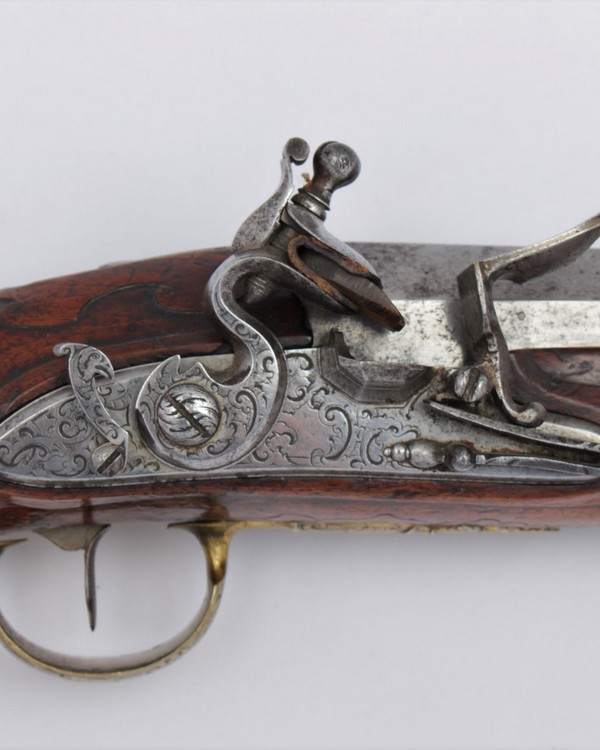 Very rare Suhl flintlock pistol