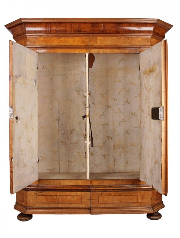 Barokní skříň - josefínská 