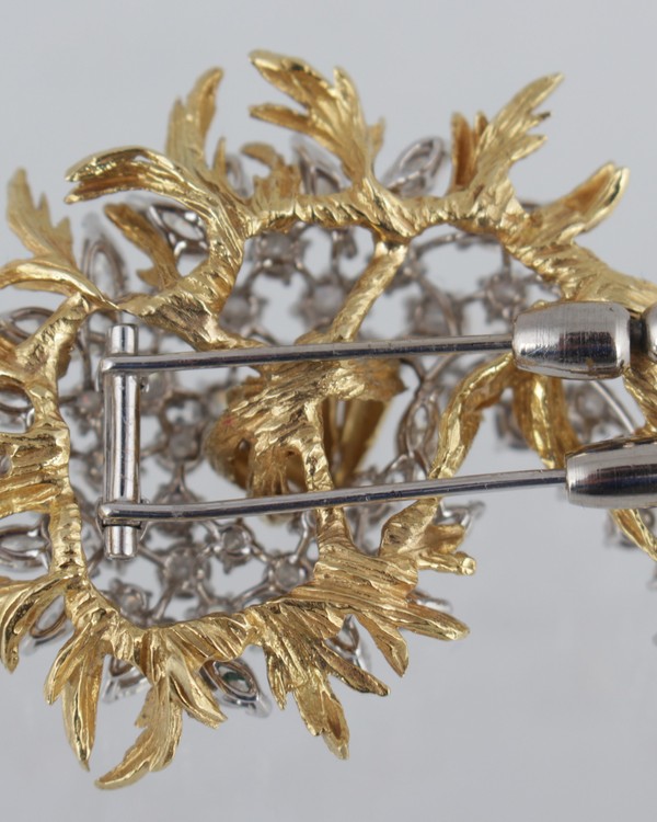 Gold brooch with diamonds 8,25 ct